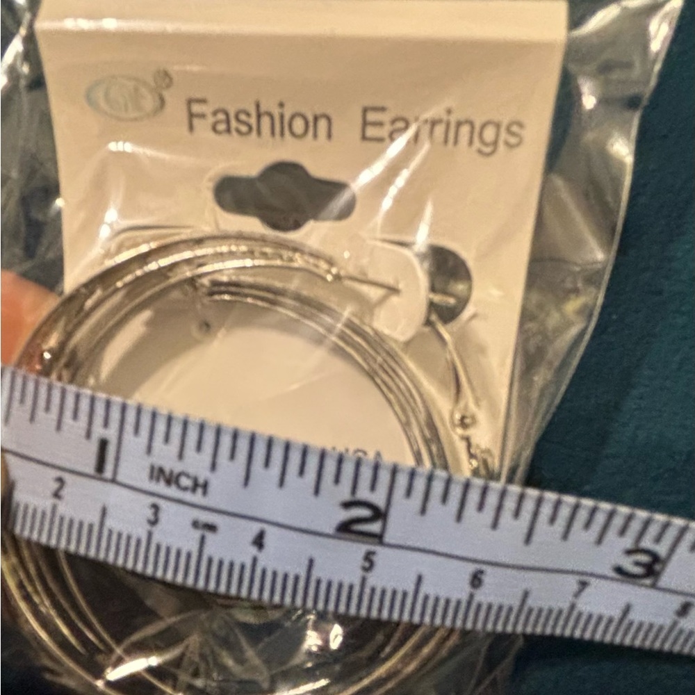 Elegant Silver Hoop Earrings - Picture 5 of 9